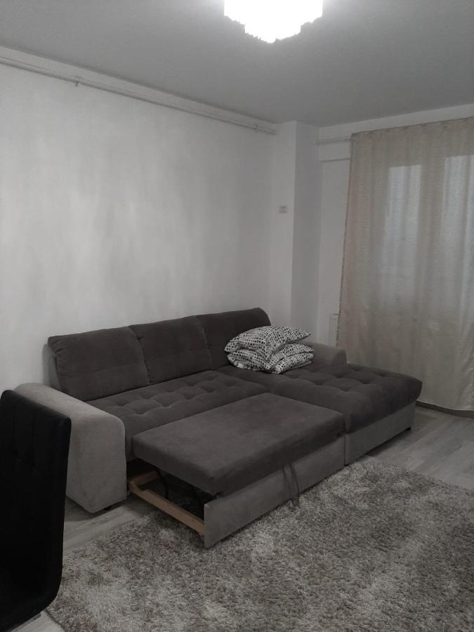 Luxury Daniel Apartament Residence Militari Roşu المظهر الخارجي الصورة