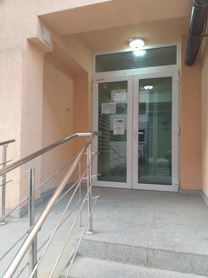 Luxury Daniel Apartament Residence Militari Roşu المظهر الخارجي الصورة